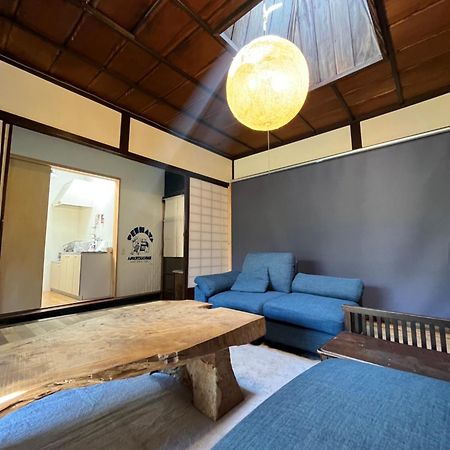 Only One Group Stays Per Day -Tenmaya-家族や仲間と貸し切りゲストハウス 天満屋 Nakatsugawa Exteriör bild