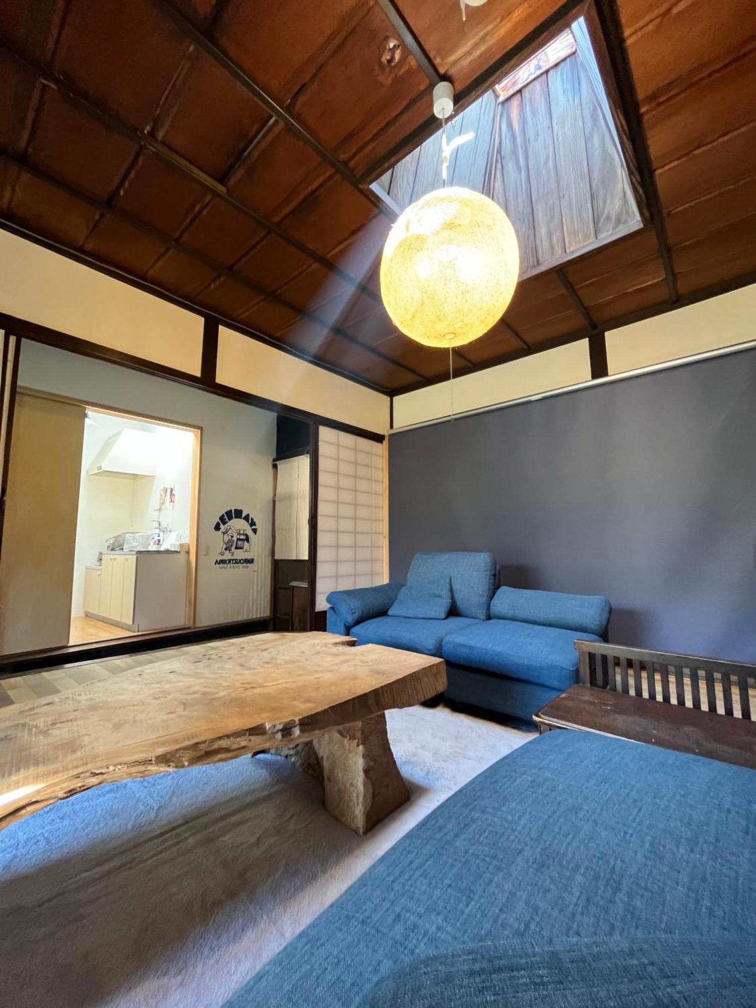 Only One Group Stays Per Day -Tenmaya-家族や仲間と貸し切りゲストハウス 天満屋 Nakatsugawa Exteriör bild